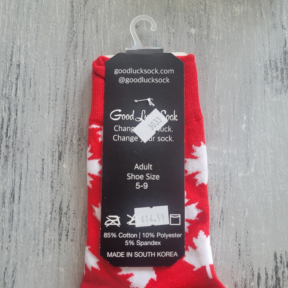 2/$15 Canada Maple Leaf Crew Socks - Picture 3 of 3